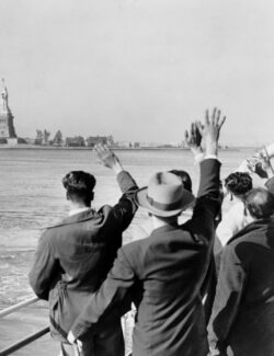 EllisIsland_pic